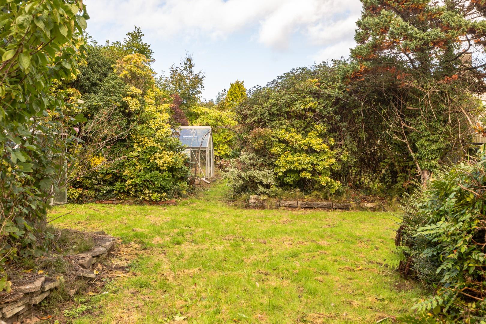 Dukefield, Three Crosses, Swansea, SA4 3PS